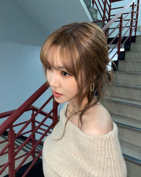 인스타그램 유주 wearing PB043E